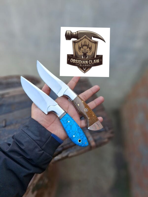 Beautiful  handmade  pair of skinner knives  with leather sheaths - Image 2