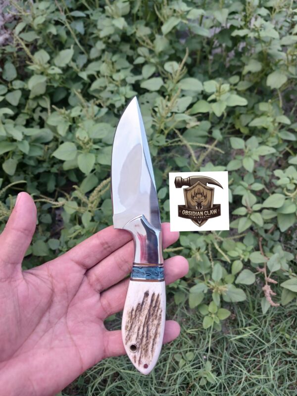 Custome Handmade high carbon D2 steel Skinner knife with leather sheath.  

Overall length  : 8 inches. 
Blade Length  : 4 inches. 
Handle Length  : 4 inches. - Image 2
