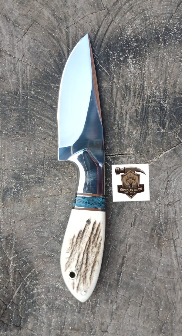Custome Handmade high carbon D2 steel Skinner knife with leather sheath.  

Overall length  : 8 inches. 
Blade Length  : 4 inches. 
Handle Length  : 4 inches. - Image 3