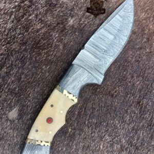 Custome Handmade High carbon Damascus steel Skinner knife Leather Sheath.