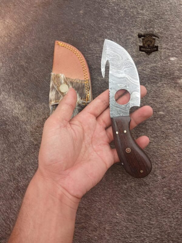 Custome Handmade Damascus Steel gut hook knife / leather sheath. - Image 2