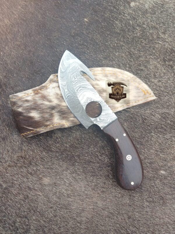 Custome Handmade Damascus Steel gut hook knife / leather sheath. - Image 4