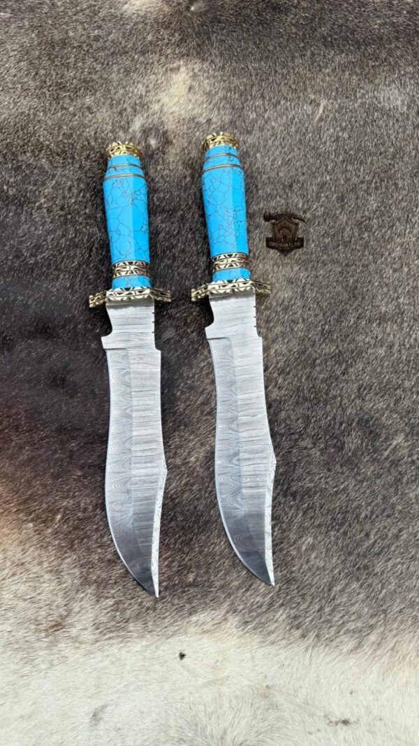 Lots of "2" Handmade Damascus Bowie knives pair with turquoise stone handle and "2" folding knife leather sheath. - Image 5