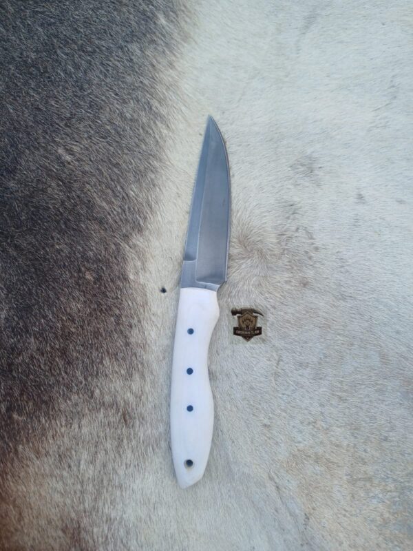 High carbon steel blade with leather sheath. - Image 3