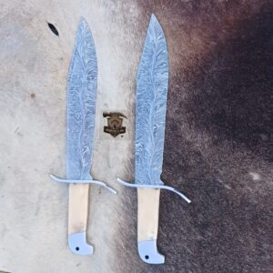 Lots of "2" Unique New blade pattern Damascus steel snake Bowie knife with leather sheath.