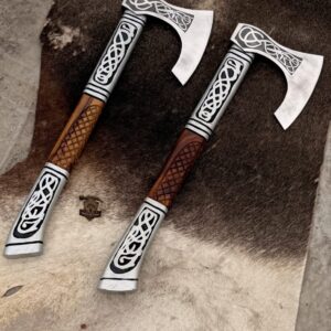 🪓 Viking Axe – Handcrafted Norse Battle Axe with leather sheath.